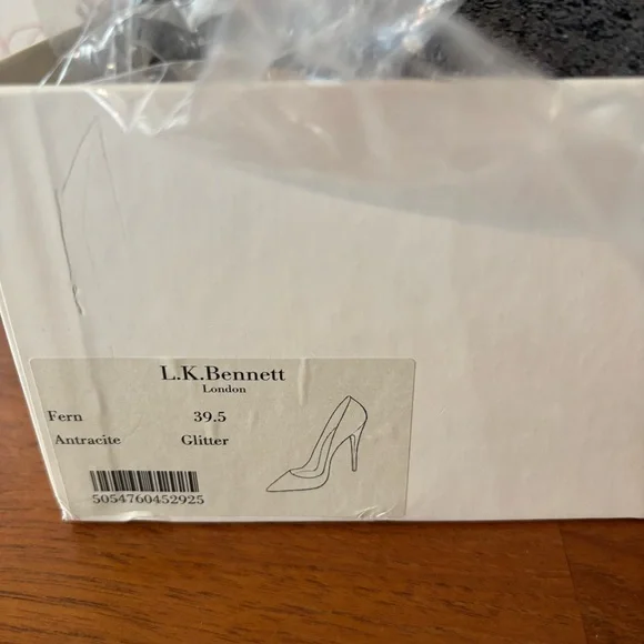 NWT LK Bennett Fern Glitter Metallic Sparkle Gray Court Heels Spain 39.5/US 9.5 - Picture 7 of 8